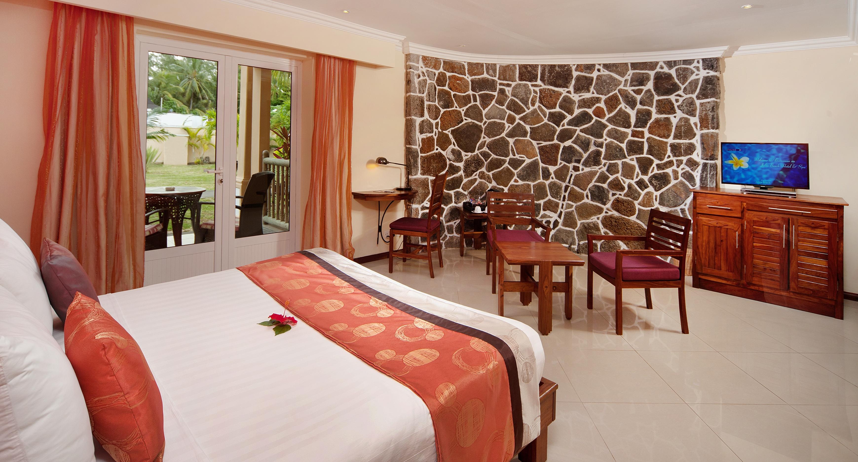 Jalsa Beach Hotel & Spa Poste Lafayette Екстериор снимка