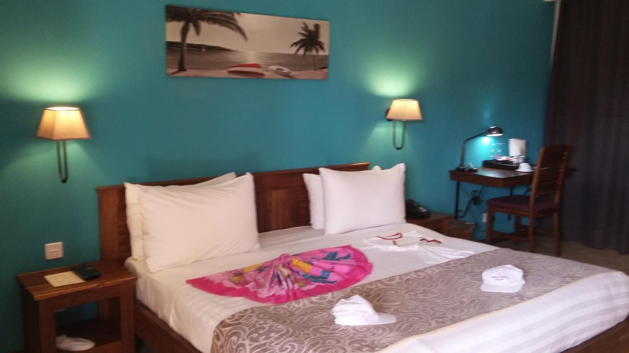 Jalsa Beach Hotel & Spa Poste Lafayette Екстериор снимка